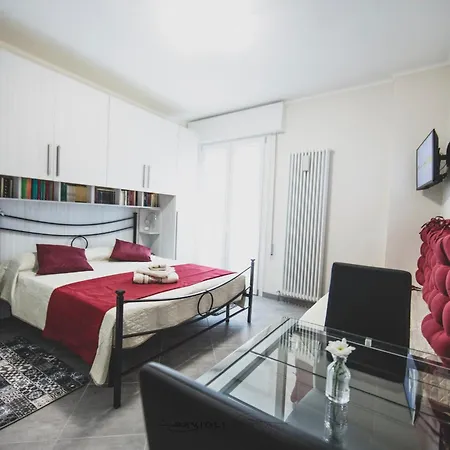 Nocleg ze śniadaniem Art & Books 3*